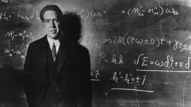 Niels Bohr en clase
