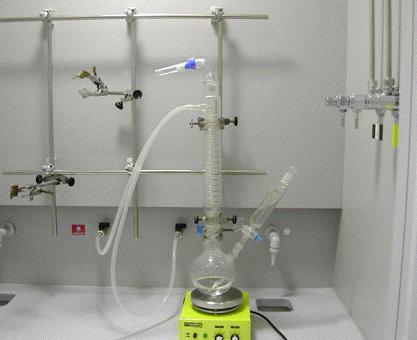 Montaje de material de laboratorio