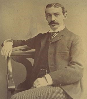 Hamilton Castner. Químico estadounidense (1858-1899) Inventor de los procesos para producir sodio barato y, por tanto, aluminio.