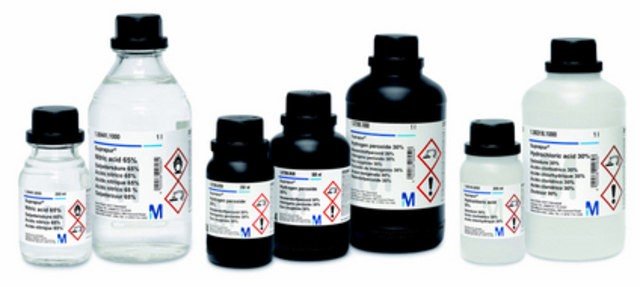 Diferentes presentaciones de ácido perclórico, Merck KGaA, Darmstadt, Alemania