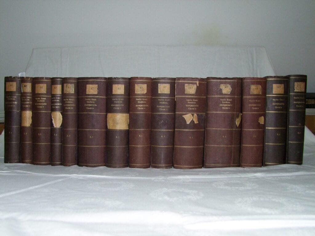 Handbuch der anorganische Chemie, en colaboración con destacados colegas, ed. v - Buch antiquarisch kaufen. 1907.