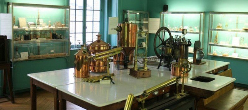 Fotografía de una de las salas del museo Pasteur, ubicado en el Instituto del mismo nombre en Paris, Francia