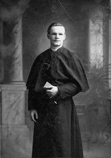 Reverendo Julius Nieuwland