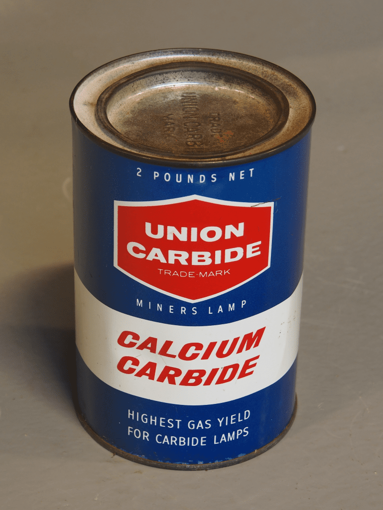 Lata de carburo de calcio &ndash; Union Carbide