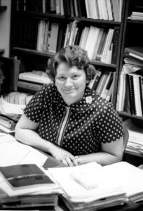 Mary Lowe Good, química inorgánica estadounidense