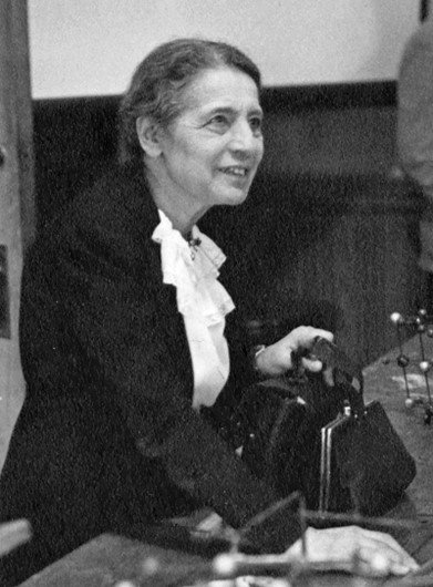 Lisa Meitner, en cuyo honor fue nombrado el meitnerio