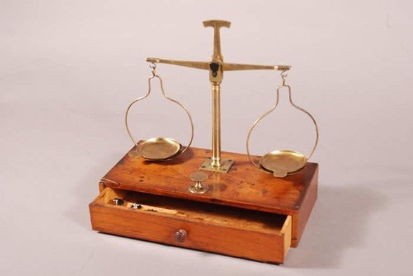 Balanza de Jean-Charles Galissard de Marignac en el Museo de Historia de las Ciencias de Ginebra