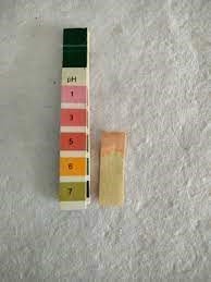 Ejemplo de una tira de pH para medir entre el rango de pH 1 - 7