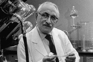Selman Waksman. bioquímico y microbiólogo estadounidense