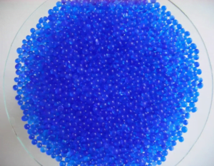 El color azul indica que el desecante tiene baja concentración de humedad