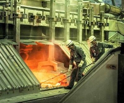 La producción de aluminio es vital para la industria moderna
