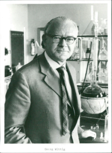 Wittig en su laboratorio. Año desconocido